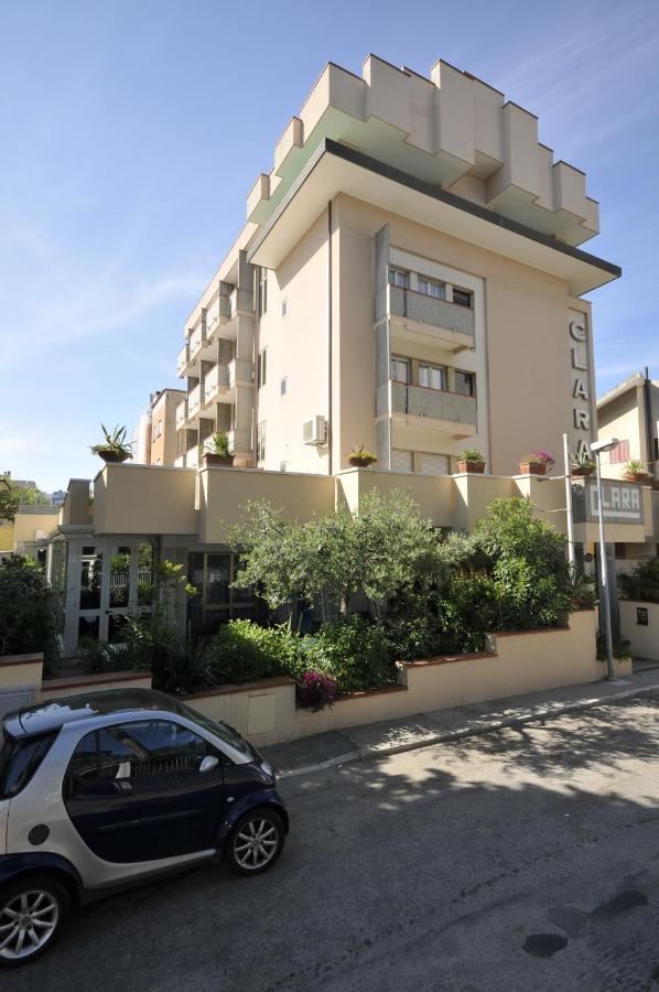 Hotel Clara Riccione Esterno foto