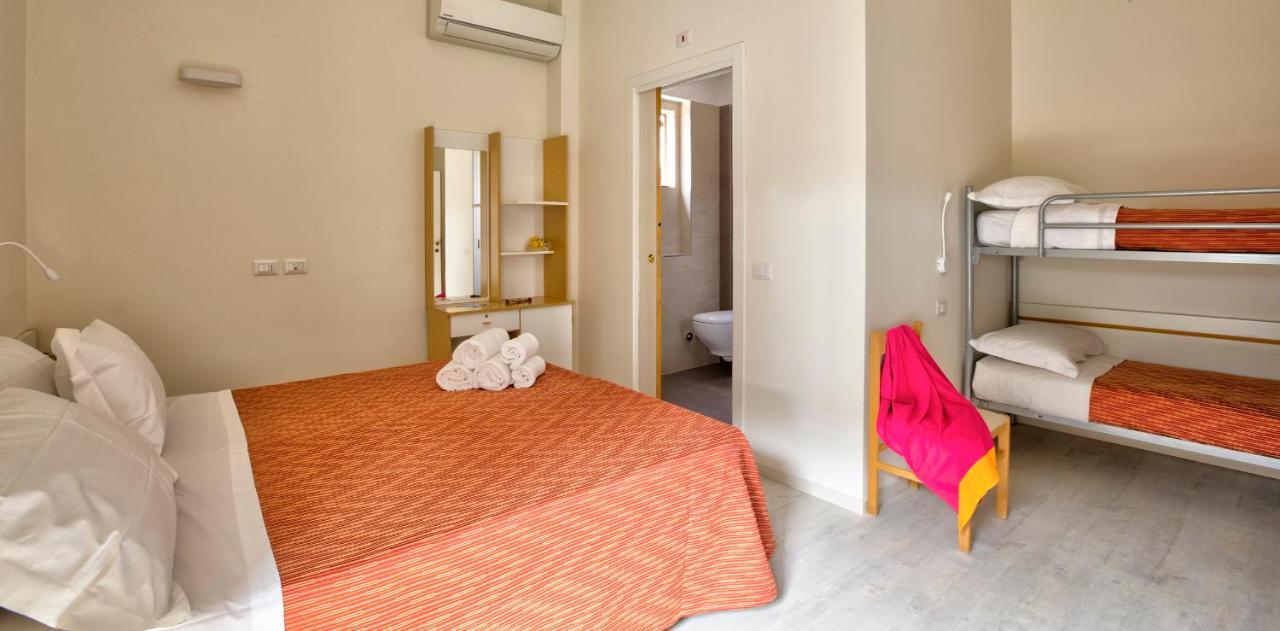 Hotel Clara Riccione Esterno foto