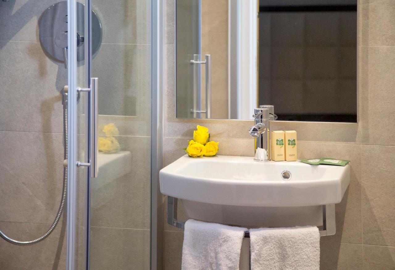 Hotel Clara Riccione Esterno foto